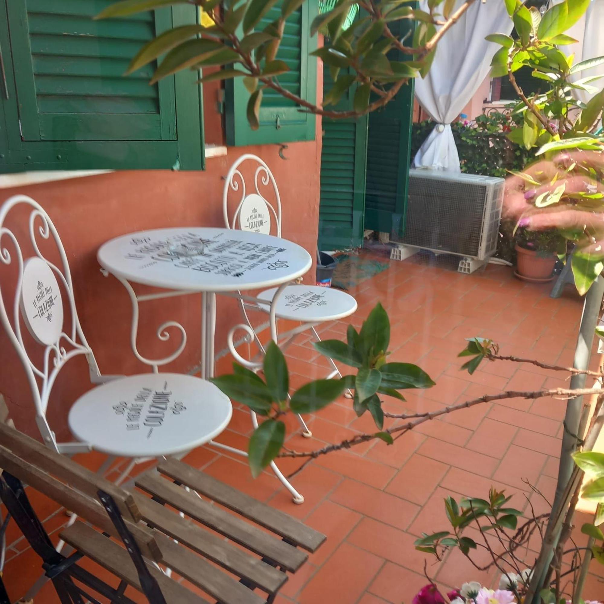 La Terrazza Di Ameglia Alta Leilighet Eksteriør bilde
